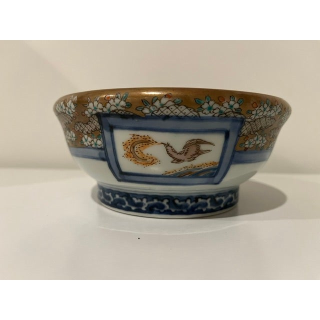 Antique Colored Imari Bowl With Gold Edge and Detailed Painting - Horse in Center For Sale - Image 6 of 18