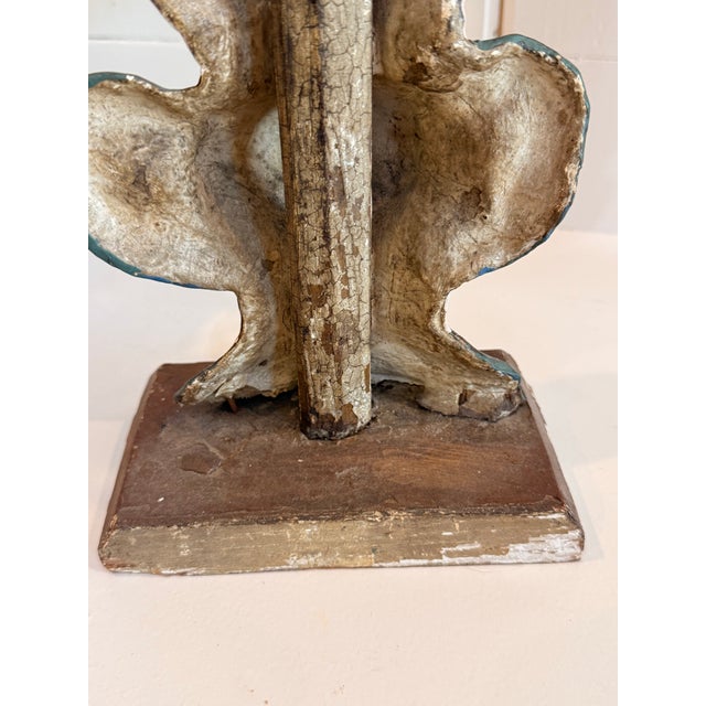 American Late 20th Century Folk Art Papier-Mâché Floral Mantel Garnitures - A Pair For Sale - Image 3 of 10