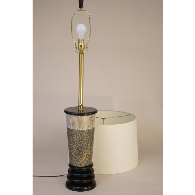 1950s Marbro Atomic Modern Charleton Hand Painted Art Glass Brass Wood Table Lamp One-of-a-Kind Sublime Condition For Sale - Image 10 of 12