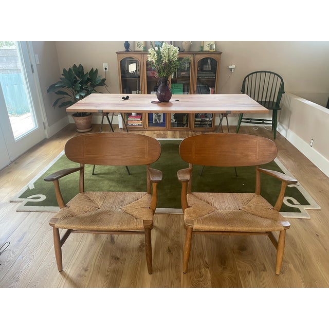 Mid-Century Modern Vintage Pair of Carl Hansen & Son Ch 22 Lounge Chairs by Hans Wegner For Sale - Image 3 of 14