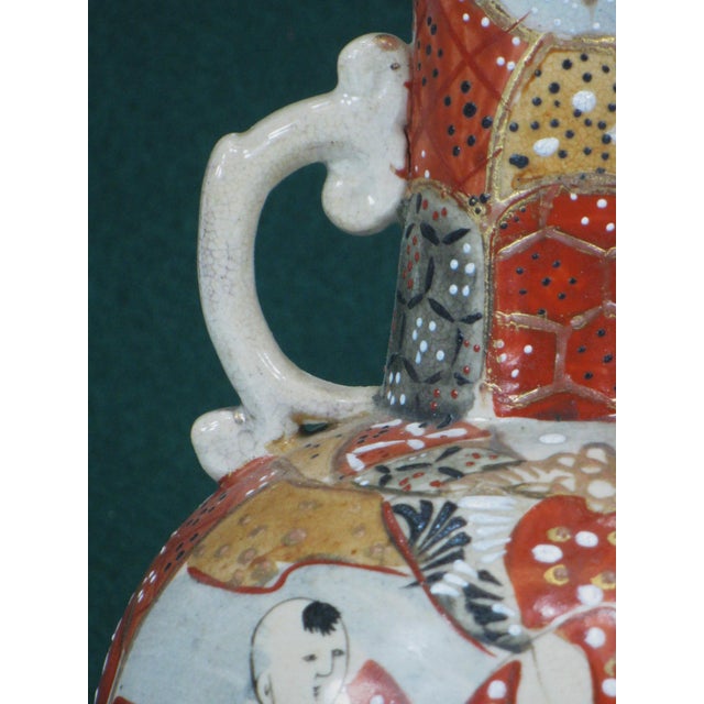 Vase Japanese Satsuma Figurine Handles Antique Oriental Pottery Japan Men Ladies For Sale - Image 12 of 18