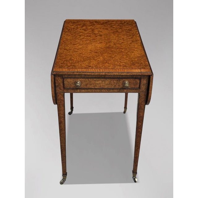 George III Amboyna Inlaid Pembroke Table, 1790s For Sale - Image 11 of 18