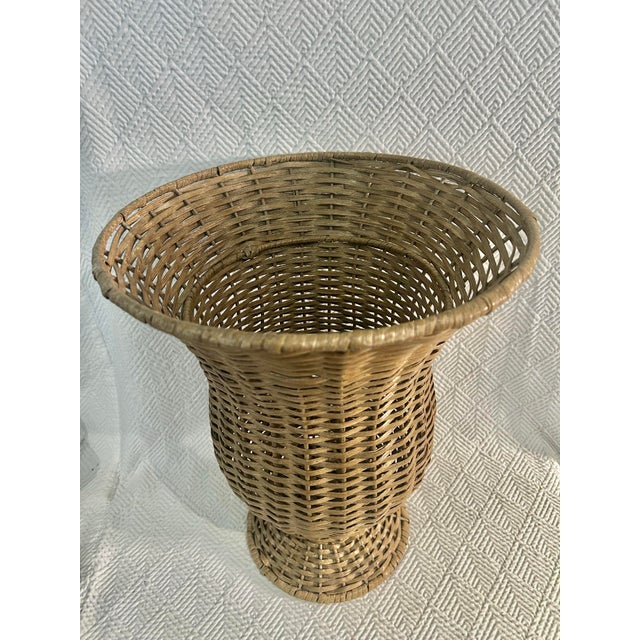 Late 20th Century Coastal Style Whitewashed Wicker Footed Urn For Sale - Image 4 of 7