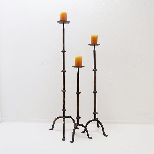 Brutalist - chalet - wabi sabi decoration measures : l: ø 37 h:128cm m: ø 33 h: 102cm s: ø 29 h: 77cm style: medieval (in...