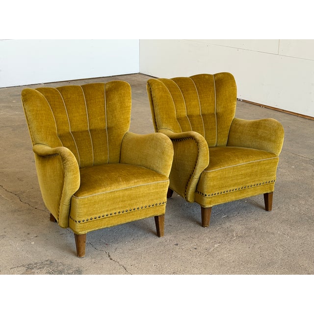 1940s Scandinavian Wingback Lounge Chairs in Olive Velvet from Fritz Hansen, 1940s, Set of 2 For Sale - Image 5 of 13