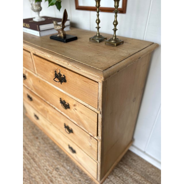 English Mid 19th Century English Pine Dresser For Sale - Image 3 of 12