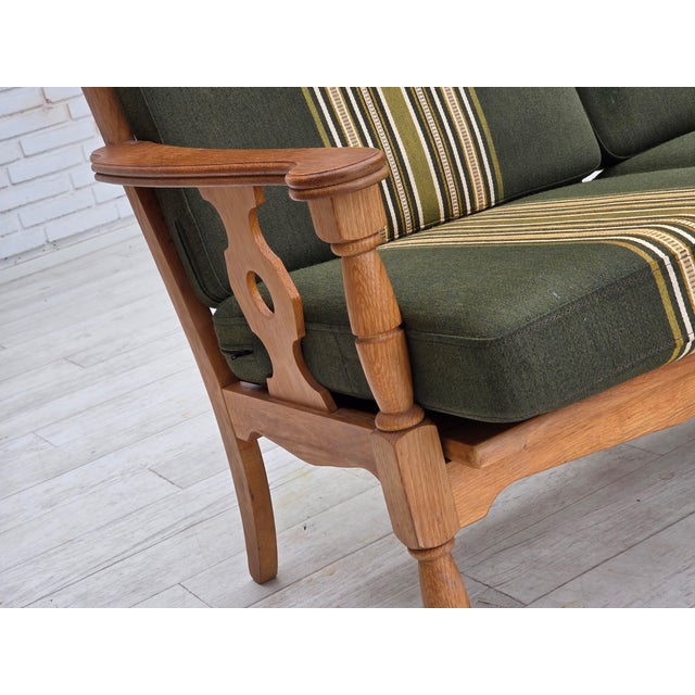 Mid-Century Modern Vintage Danish Three-Seater Sofa in Green Furniture Wool, 1970s For Sale - Image 3 of 18
