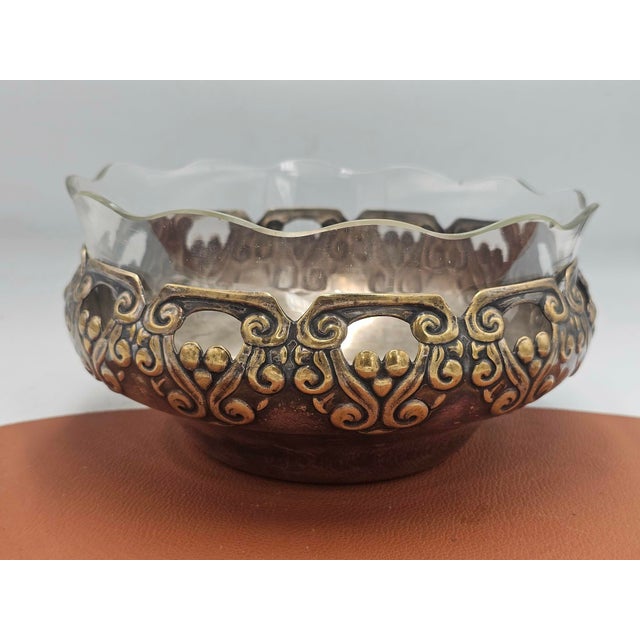 Pre-war plated platter, Eneret Astral, dimensions: height 11.5 cm, diameter 22.2 cm.