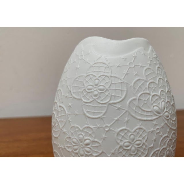 Mid-Century German White Porcelain Vase by M.Frey for Kaiser, 1960s For Sale - Image 9 of 15