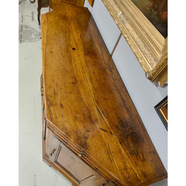 Tuscan Walnut Sideboard, 1780s For Sale - Image 10 of 11