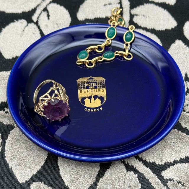 Switzerland's First Grand Hotel - Hôtel des Bergues Genève Ashtray/Dish Replace that ubiquitous candle on your coffee...