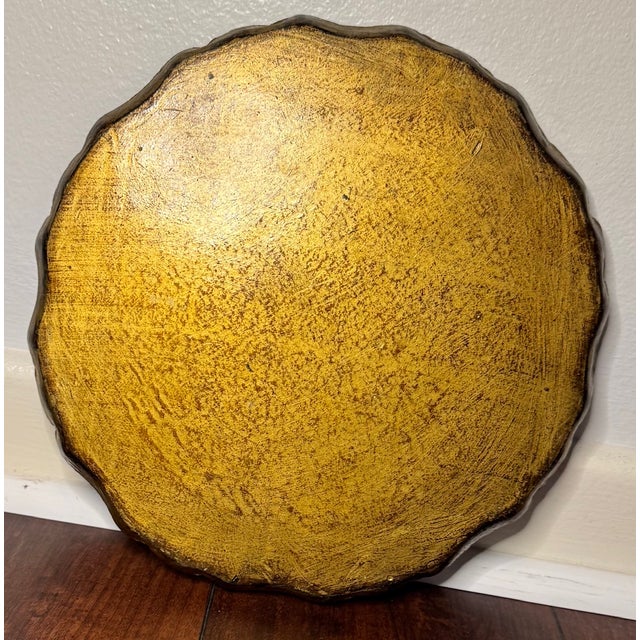 Vintage Italian Florentine Gilt Tray 11 1/8” | Green Gold Round Hollywood Regency Tray For Sale In Houston - Image 6 of 10