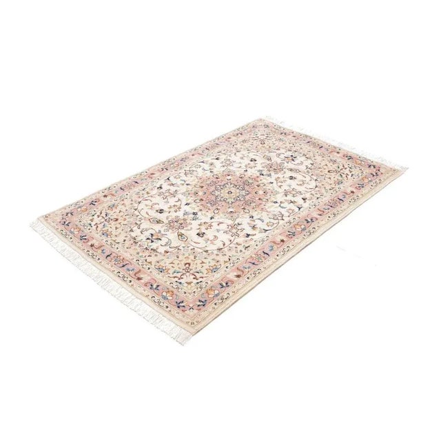 Kashan Rug in Hand-Knotted Wool For Sale - Image 11 of 11