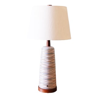 1960s Gordon and Jane Martz M85 Lamp for Marshall Studios Matte White Blue and Tan Incised Decoration For Sale