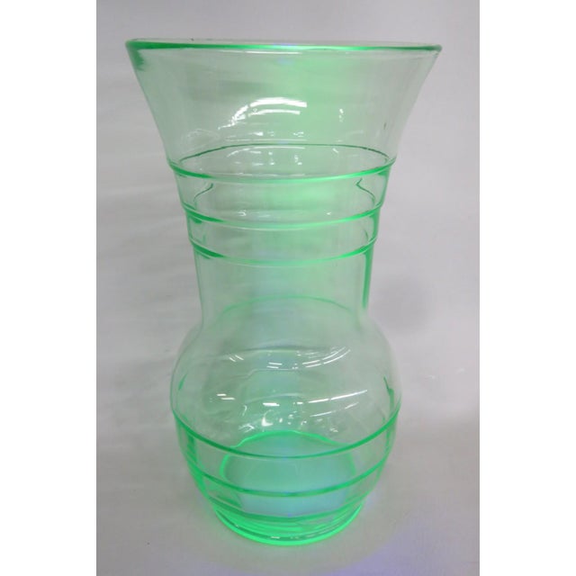 Depression Era Large Green Uranium Glass Vase Ribbed Style With Flared Rim 4868b For Sale In Miami - Image 6 of 11