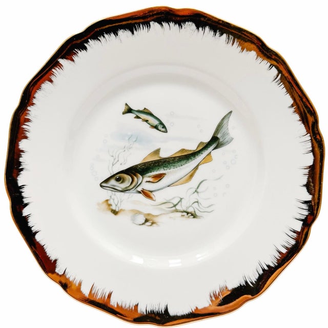 Mid 20th Century Vintage German Porcelain Fish Service Set – 6 Dinner Plates & Large Platter by Hutschenreuther Hohenberg For Sale - Image 5 of 7