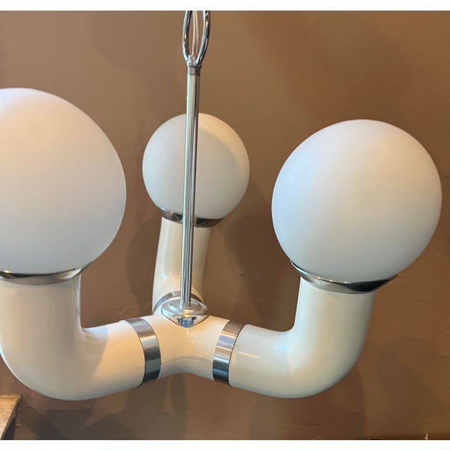 Mid-Century Modern 1960s Mid Century Modern 3 Globe Space Age Acrylic Chrome Opaline Glass Pendant Chandelier For Sale - Image 3 of 6