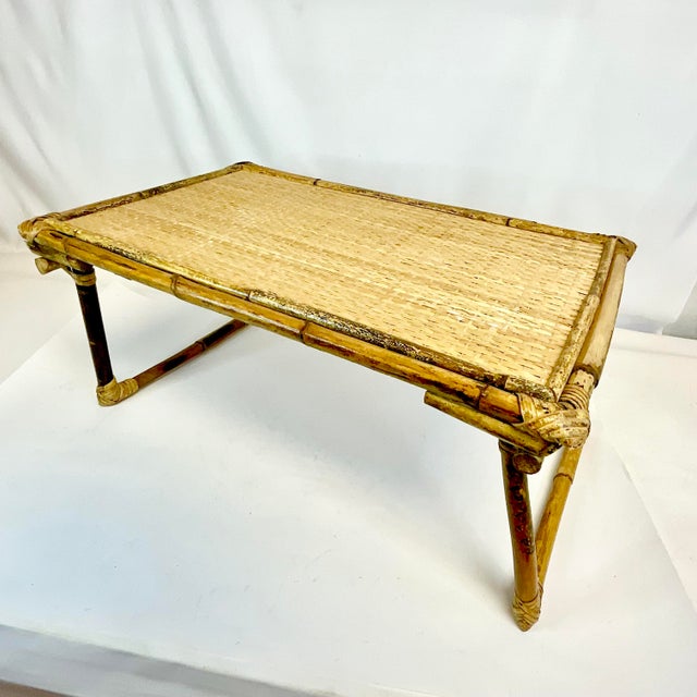 Hollywood Regency 1970s Mid-Century Boho Chic Hollywood Regency Folding Bamboo Wicker Bed Tray For Sale - Image 3 of 10