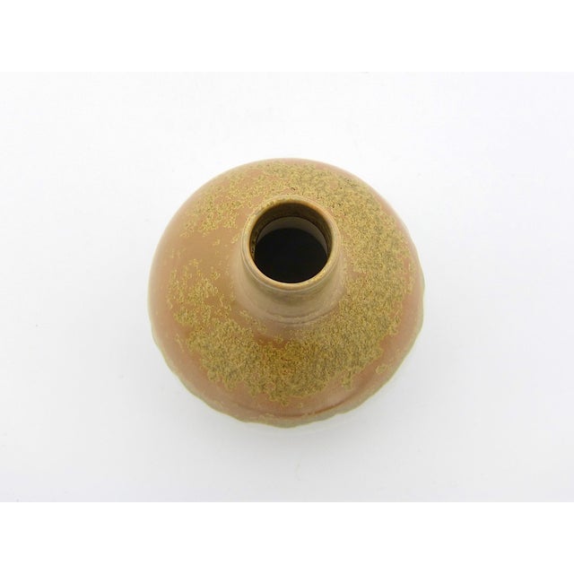 Ceramic 1970s Peter Muller Sgrafo Modern White Porcelain Vase With Golden Crystalline Glaze For Sale - Image 7 of 8