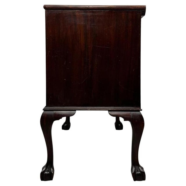 Antique Mahogany Chest with Traditional Design, 1900s For Sale - Image 10 of 12