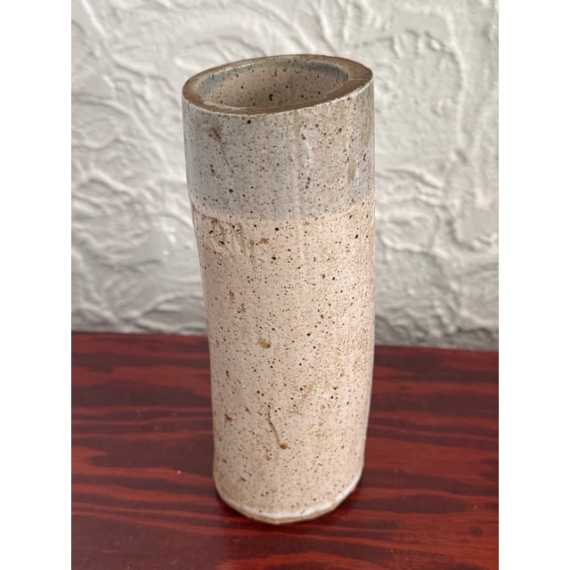 Aldo Londi Late 20th Century Studio Pottery Speckled Stoneware Cylinder Bud Vase With Blue Gray Rim For Sale - Image 4 of 8