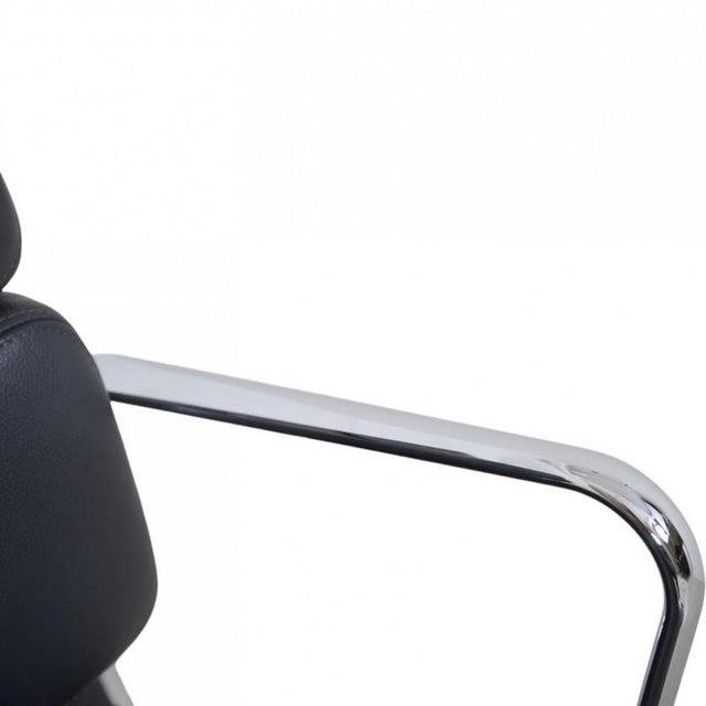 EA-219 Office Chair in Grey Leather by Charles Eames For Sale - Image 11 of 18