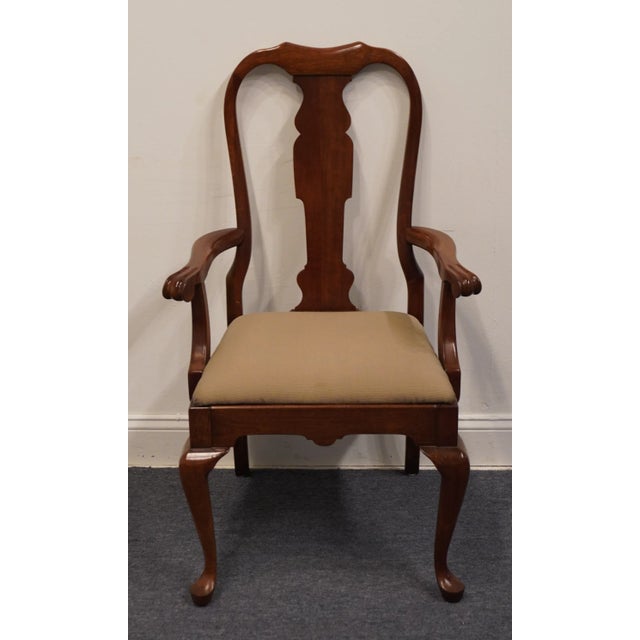 Queen Anne Pennsylvania House Traditional Queen Anne Style Cherry Splat Back Dining Arm Chair 11-3110 For Sale - Image 3 of 10