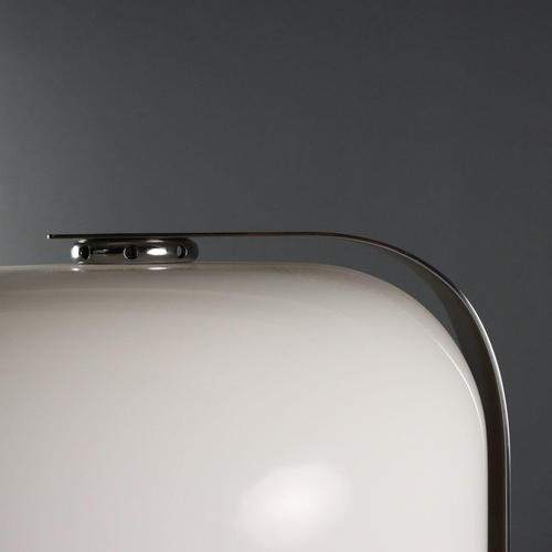 Vintage Alvise Lamp by Luigi Massoni for Guzzini, 1960s For Sale - Image 5 of 8