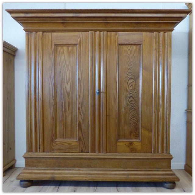 Baroque cabinet Wood type: softwood