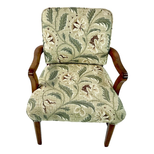 1990s Vintage Neoclassical Acanthus Leaf Upholstered Open Arm Side Accent Chair For Sale