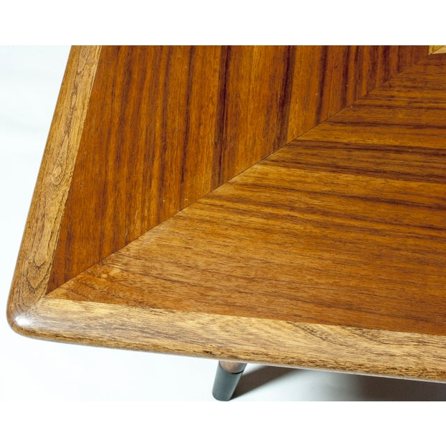1950s Classic Mid-Century Modern Walnut Dovetail Lane Acclaim Boomerang Coffee Table For Sale - Image 11 of 18