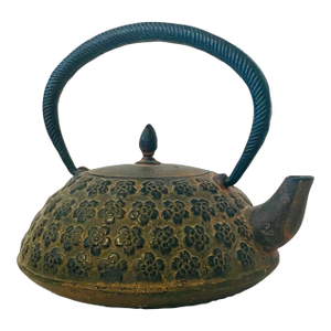 Vintage Japanese Nanbu Tekki Cast Iron Tetsubin Teapot – Floral Relief Patina