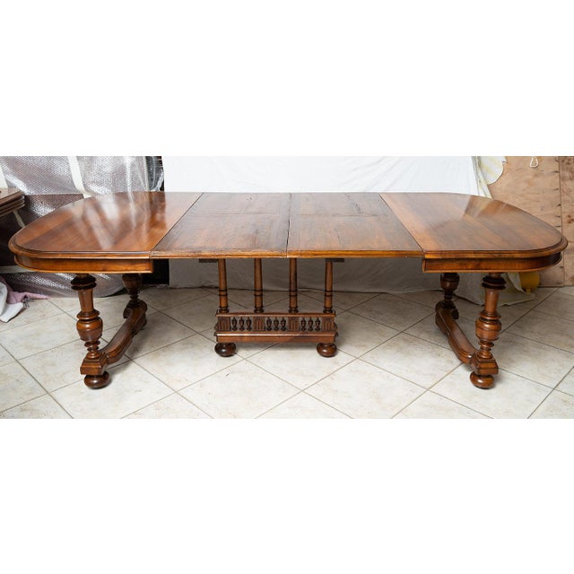 Antique 19th Century Henry II Extendable Table in Walnut, France For Sale - Image 4 of 5