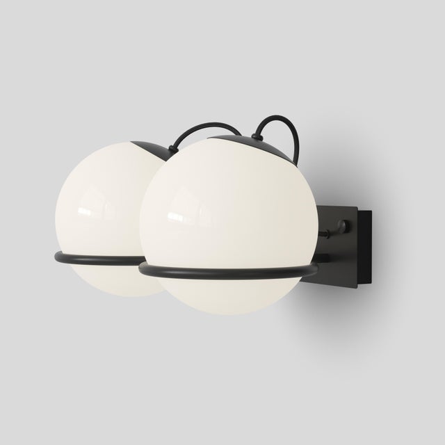 Model 237/2 Wall Light in Opaline Glass and Aluminum by Gino Sarfatti For Sale - Image 12 of 13