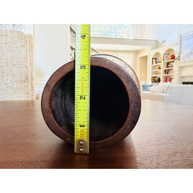 Antique Chinese Carved Bamboo Brush Pot Bitong Qing Dynasty Scholar Landscape 6.5" For Sale In Houston - Image 6 of 14