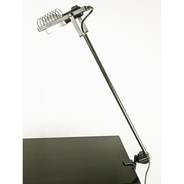 Aluminum & Black Metal Sintesi Table Lamp by Ernesto Gismondi for Artemide, 1970s For Sale - Image 3 of 16