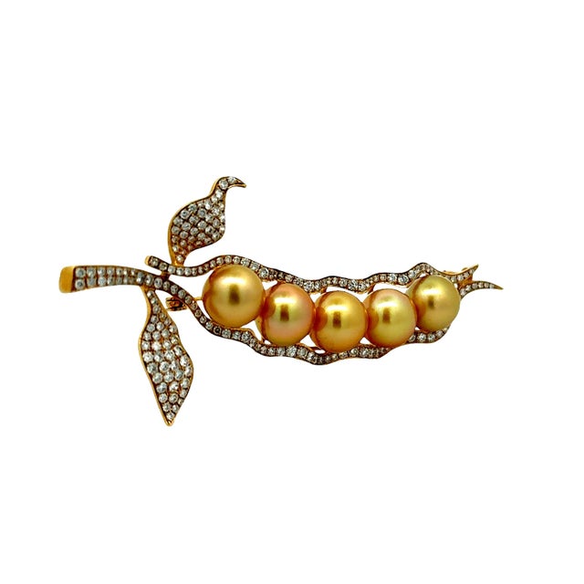 Early 21st Century Golden South Sea Pearl Diamond 18k Yellow Gold Pea Pod Brooch-Pendant For Sale - Image 5 of 8