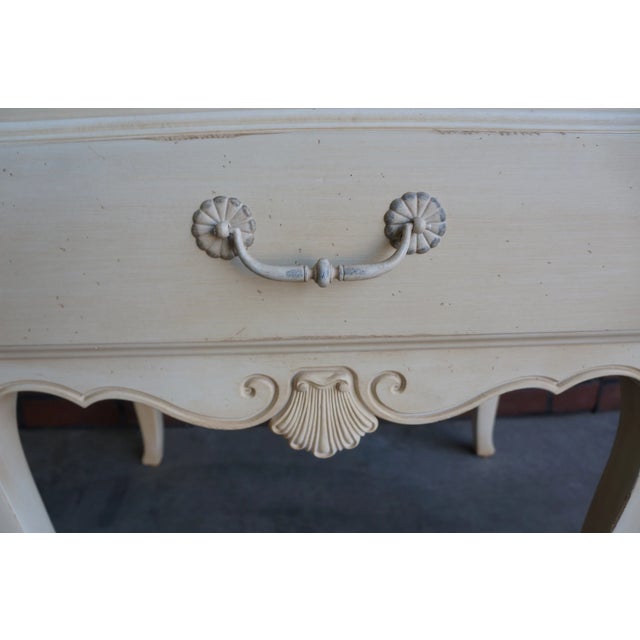 French Provincial Ethan Allen Country French Nightstands ~ a Pair For Sale - Image 3 of 6
