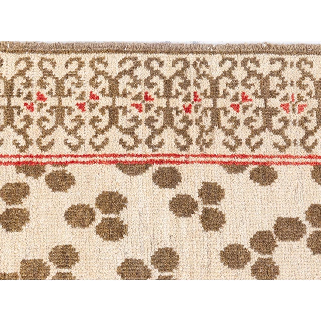 Traditional Traditional Inspired Rug by Doris Leslie Blau For Sale - Image 3 of 8
