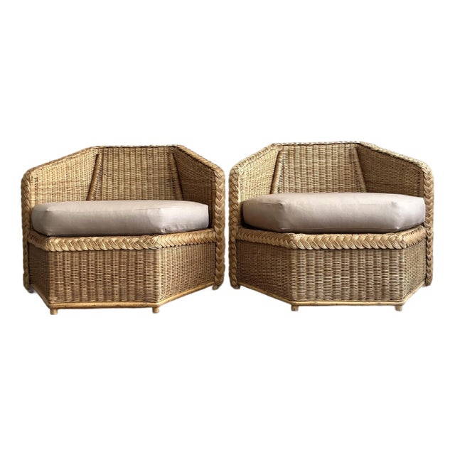 Vintage Coastal Brown Jordan Faceted Rattan Lounge Chairs - A Pair For Sale
