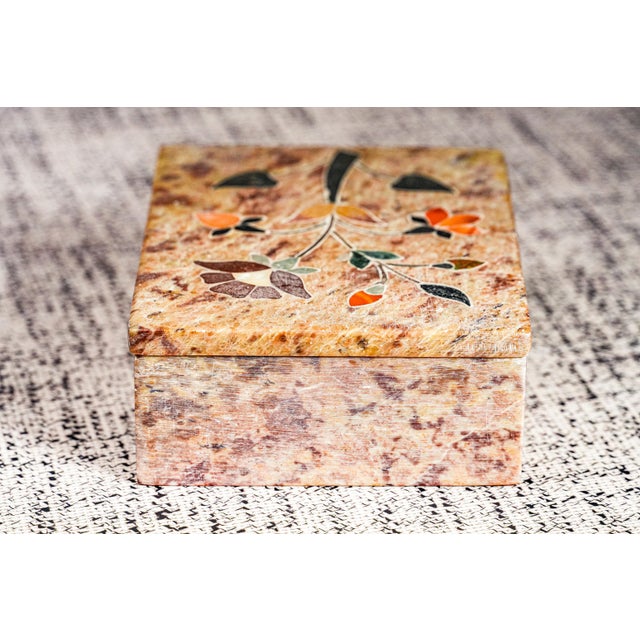 1930s Beautiful Pietra Dura Hand Made Antique Inlaid Stone Flower Specimen Jewelry Trinket Box Home Decor For Sale - Image 11 of 14