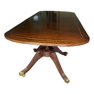 1980s Attributed to George Hepplewhite Rosewood Dining Table With 3 Extension Leaves For Sale