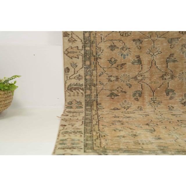 Turkish 1970s Vintage Turkish Handmade Wool Cotton Beige Area Rug For Sale - Image 3 of 11