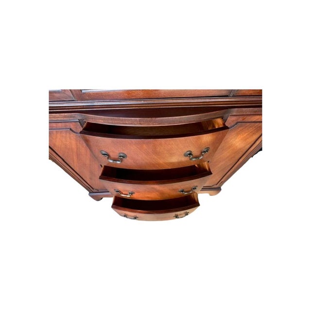 Brown Vintage 1950 Petite Mahogany Breakfront China Hutch For Sale - Image 8 of 14