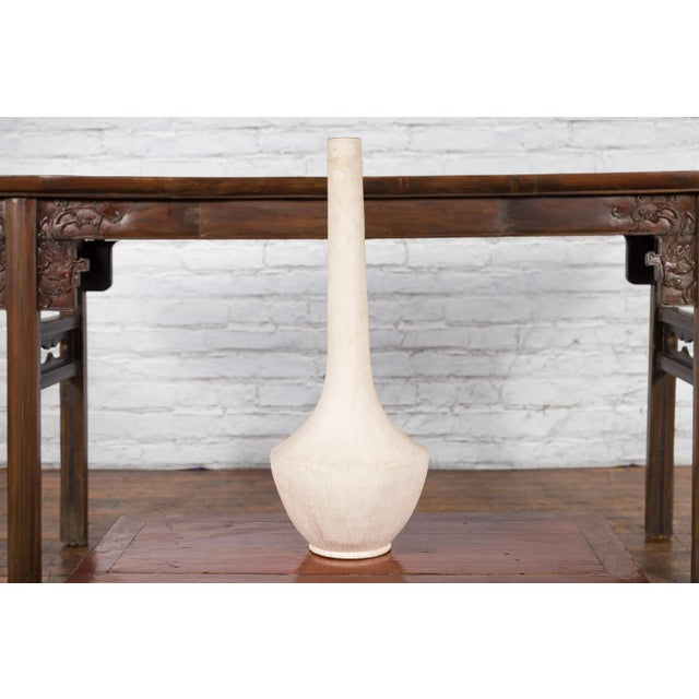 Ceramic Northern Thai Chiang Mai White Contemporary Vase from the Prem Collection For Sale - Image 7 of 13