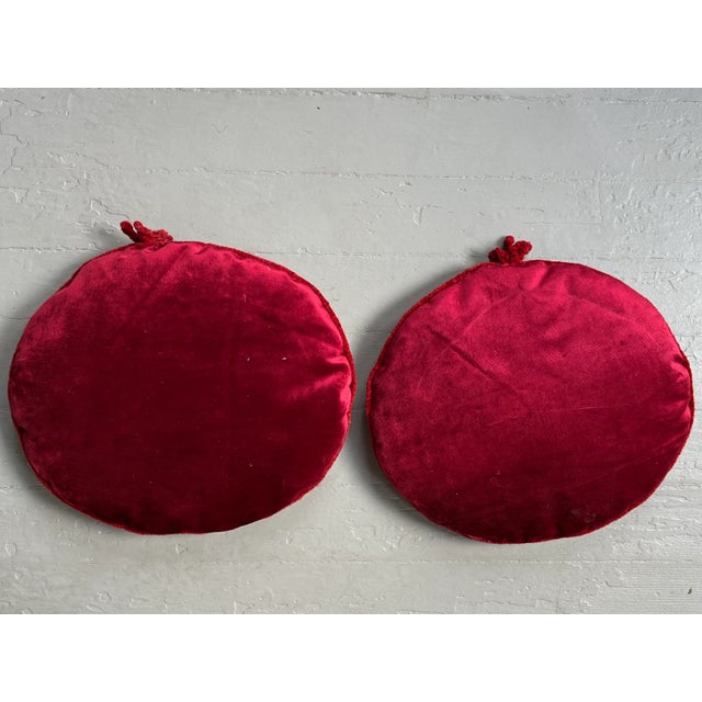 Antique Early 20th Century French Empire Neoclassical Round Woven Flower Head Seat Cushions or Pillows With Velvet Backs - a Pair For Sale - Image 9 of 12