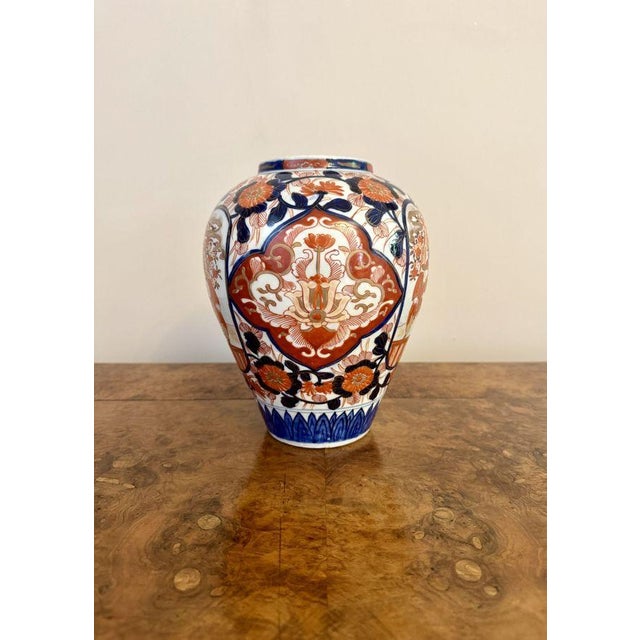 Fine quality antique Japanese imari shaped vase, having a quality antique Japanese imari shaped vase decorated with...