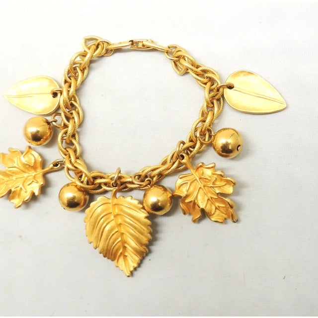 1990s Vintage Signed Napier Goldtone Leaves Charm Bracelet For Sale - Image 5 of 6