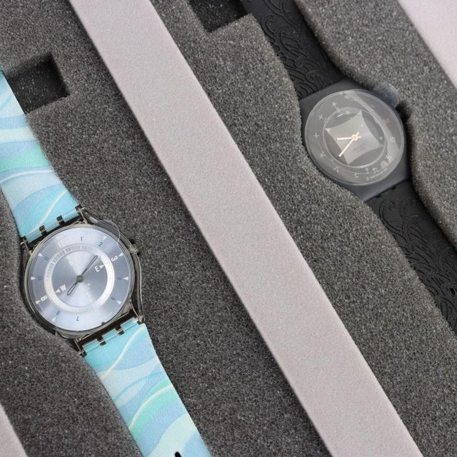 007 James Bond Case with 20 Watches from Swatch, Set of 21 For Sale - Image 7 of 13