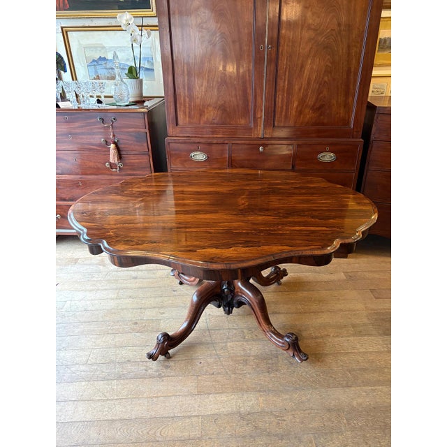 William IV Tilt-Top Oval Serpentine Dining Table in Rosewood, 1830 For Sale - Image 3 of 18